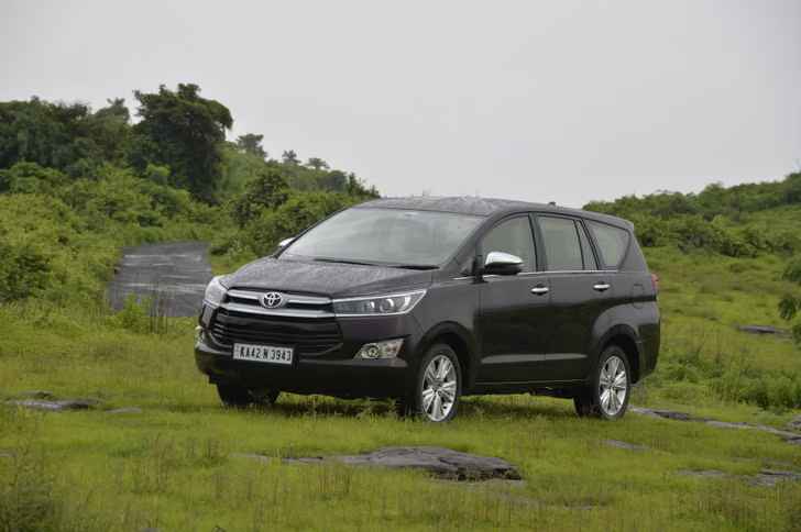 Innova Crysta Taxi Ayodhya