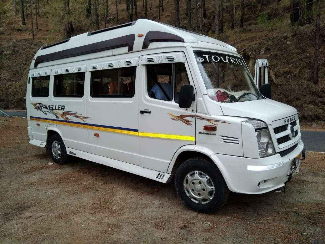 Tempo Traveller Ayodhya